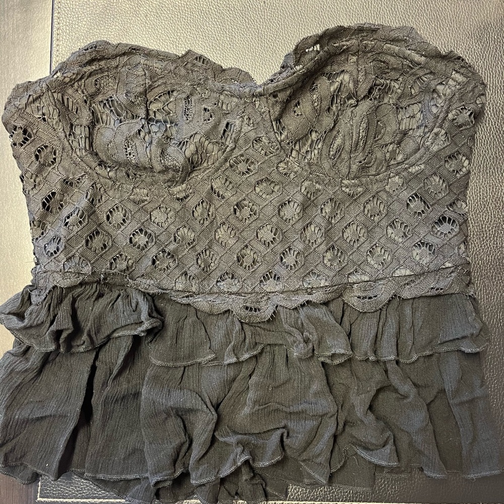 Justify tube top with ruffle bodice